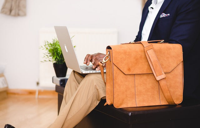 Trendy vs. Timeless: The Evolution of Everyday Bags in the Last Century
