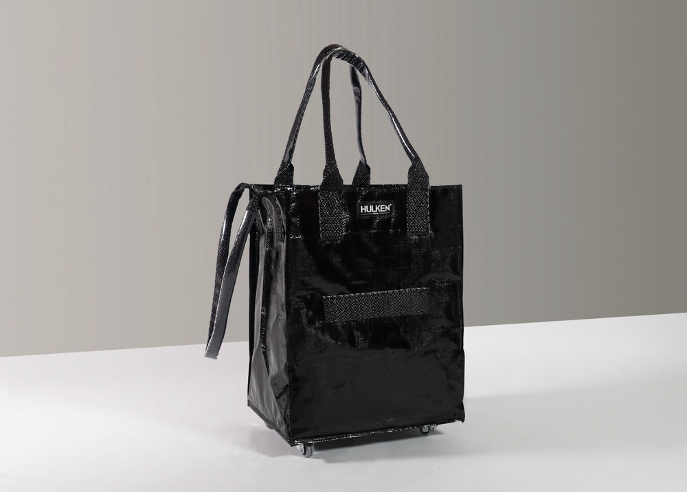 Mini Tote vs. Regular Tote: Which Suits Your Lifestyle?