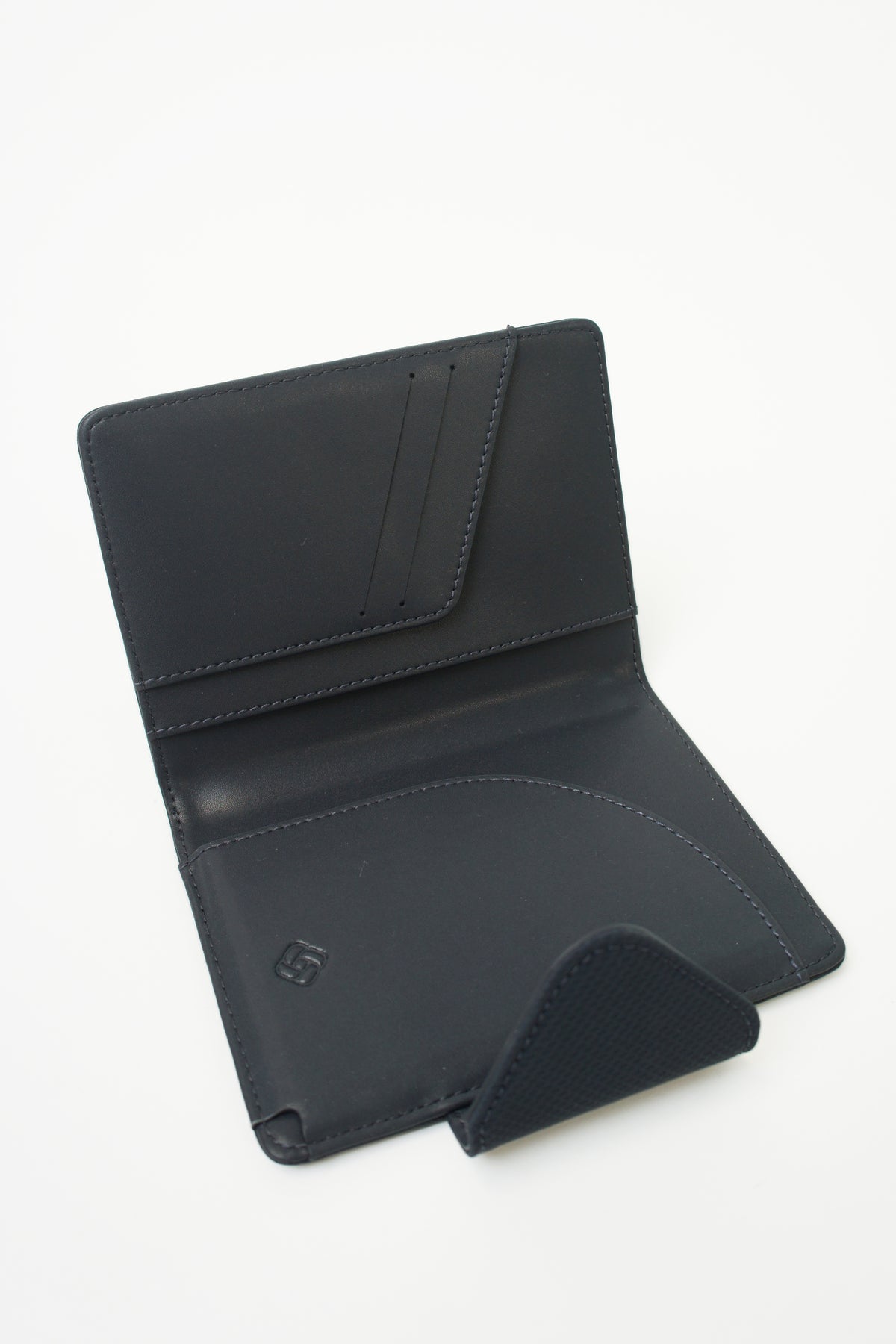 ARYIA｜Travel Wallet